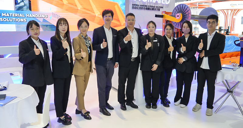 Foto del equipo de maquinaria textil SUNTECH